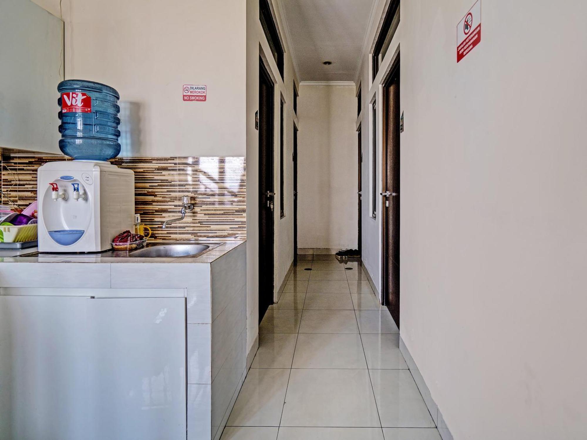 Oyo 92772 Losmen Diah Syariah Langsa Ngoại thất bức ảnh